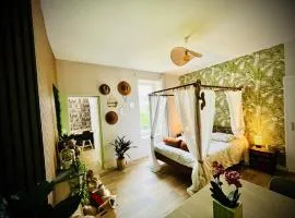 Appartement Suite Eden Jungle-nuit insolite pour couple ou solo