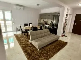 studio room with private bathroom-floor 2