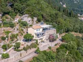 Mountain Retreat Apt with Sea View