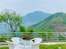 HR-26 Hotels & Resorts