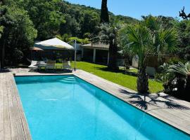 Les Lodges de l'Etang, hotel in Roquebrune-sur-Argens