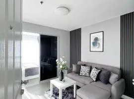 Apartment in Bangkok Near Shopping Mall Market
