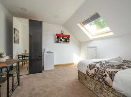 -RA7B- For your relaxed and Cosy stay with Free WiFi