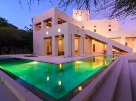 Stunning 4-bed Shela Villa with Panoramic Views