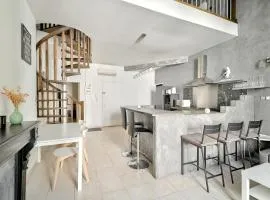 Apartment in the heart of Nîmes' historic center