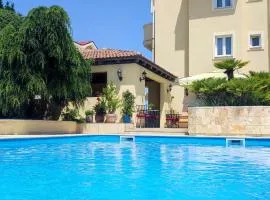 Aparthotel Lekavski