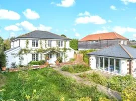 Open Plan Dog Friendly Annexe Sleeping 2 I Near Local Beaches & Chichester with FREE Parking