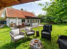 Beautifully Located House In Melsted, Gudhjem