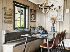 Cosy Cabin With Annex At Blefjell, hotel com banheiras de hidromassagem em Kongsberg