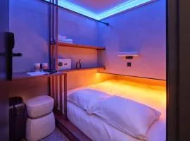 The Hyve Capsule hostel Amsterdam