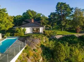 Executive Villa With Pool Near Sandefjord