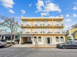 Cape Suites Motel, hotel berdekatan Sussex County Airport - GED, Rehoboth Beach
