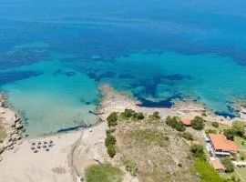 To Pournari Beachside Garden House - Happy Rentals
