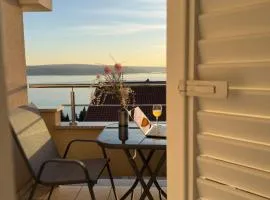 Blue Horizon - 400m from the Sea!