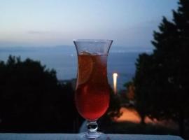 Apartments with beautifull view Peace and quiet, hotel in Stomorska