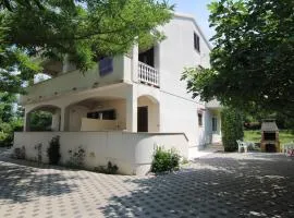 Apartmani Eta