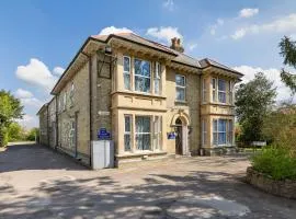 Shelford Lodge