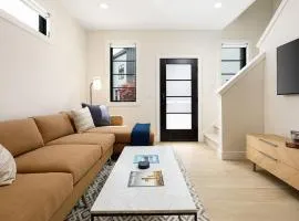 Hamilton Place Bayside Building 301 C