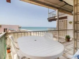 2 Bedroom Gorgeous Apartment In Faro De Cullera