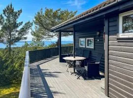 4 Bedroom Cozy Home In Idse