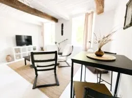 Joli 2P, Piscine à 2 min, Coeur du village
