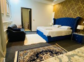 Cozy Private Room , E11 Islamabad, apartment in Dargai