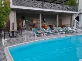 City view & pool apartment 2