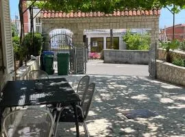 Ivan's Holiday Oasis