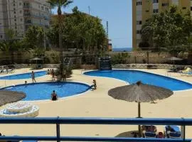 Appartement équipé CALPE Espagne, 4 couchages, terrasse, piscines, climatisation, garage, WIFI gratuits