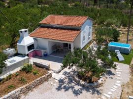Holiday Home Moj Mir, hotel a Tučepi