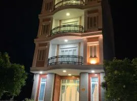 Cơ sở 2 - Hà Hùng Panorama Hotel Cho thuê nhà nguyên căn 3 phòng ngủ và bếp gần chợ đêm