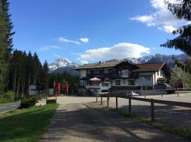 Karawanken Lodge, pensionat i Faak am See