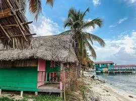 Romantic Cabin on Diablo Island San Blas