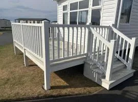 Linzis Coastal Caravan