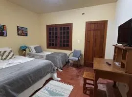 Hospedaria Casa dos Coqueiros