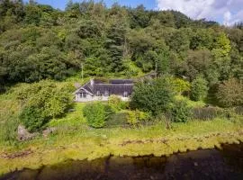 Castle Cottage No 2