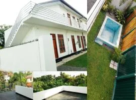 Tropical Suites
