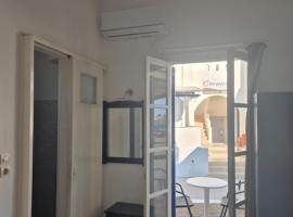 Room Stelios On The Beach, hotell i Naxos Chora