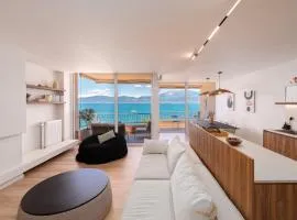 Sea Flow - Luxury seafront Penthouse at Psani Beach