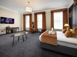New Town Hotel