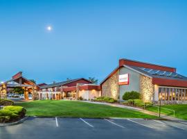 Red Lion Hotel Kennewick Columbia Center, хотел в Кениуик