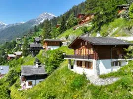 Chalet Les Clarines by Interhome