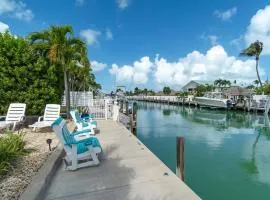 Flamingo Bay- Waterfront Pool Home, 30' Dock, Cabana Club Access
