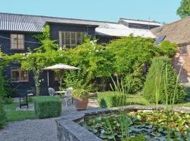 Barn Terrace - 28972