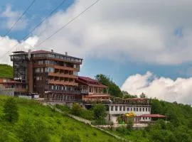 Avulot Mountain Resort Hotel