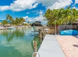 Keys Dream - Luxury Waterfront Home, Beach Club w Pool, 37' Dock