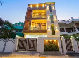 Neelkanth - 2-BHK Flat Near BHU