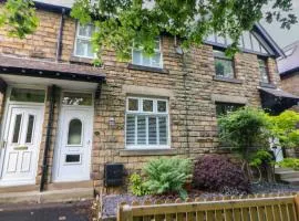 16 Oak Bank