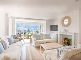 Coast View Apartment
