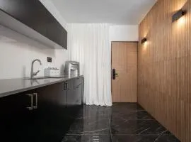 Mini paradise with Jacuzzi shelter in the building